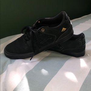 Size 7 Emerica Reynolds